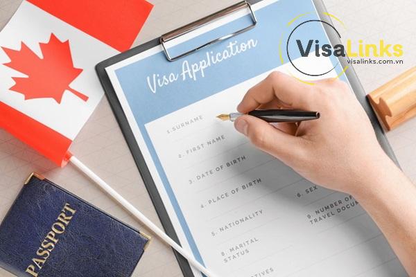 Ai có thể nộp đơn xin Super Visa Canada?