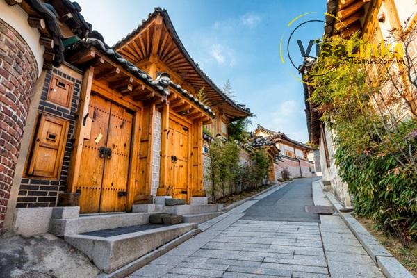 Làng cổ Bukchon Hanok – Nét xưa giữa lòng thành phố hiện đại 