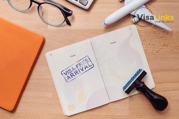 Có visa Hàn Quốc được miễn visa nước nào khác nữa không?