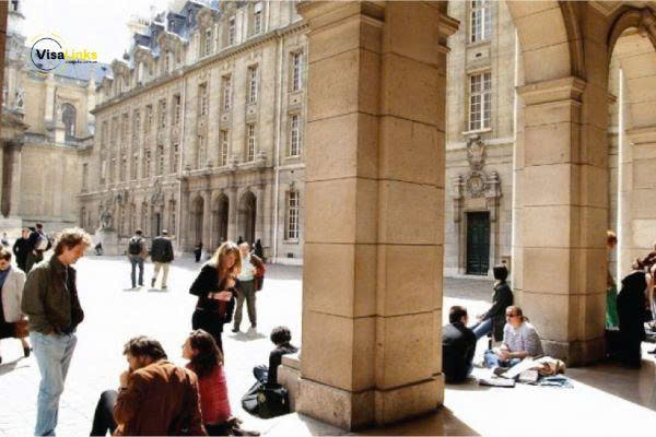Những điều lưu ý khi xin visa du học và định cư Pháp