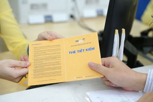 Sổ tiết kiệm hoặc giấy xác nhận số dư ngân hàng