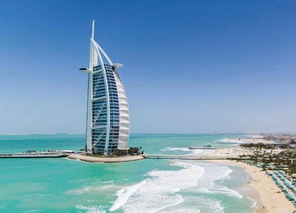 Burj Al Arab – Khách sạn đẳng cấp của thế giới