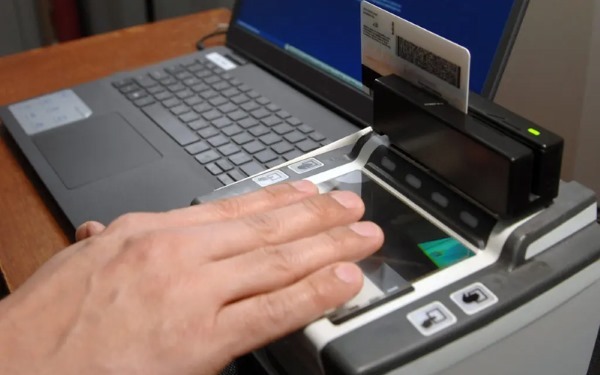 Lăn Tay Xong Bao Lâu Có Visa Pháp?