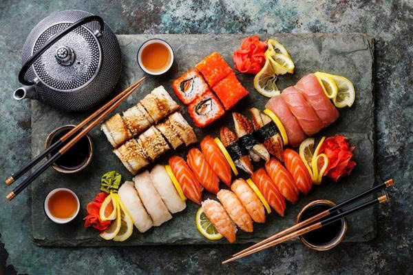 Sushi - món ăn Nhật Bản nổi tiếng được yêu thích trên toàn thế giới