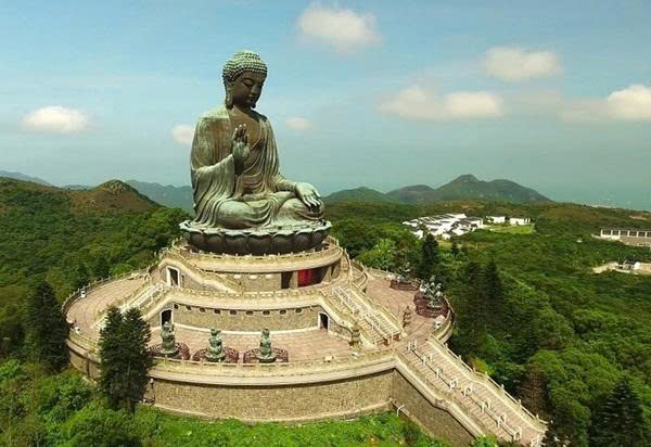 Tượng Phật Thiên Đàn và Ngong Ping 360