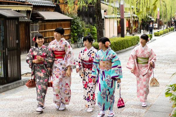 Trang phục Kimono truyền thống của Nhật Bản