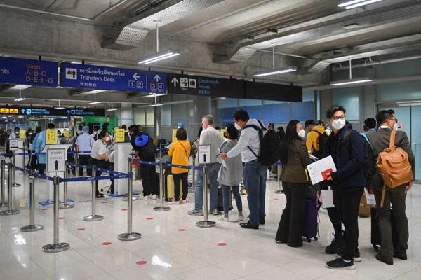 Chuẩn bị giấy tờ cần thiết sau khi xác định đi Thái Lan có cần visa không