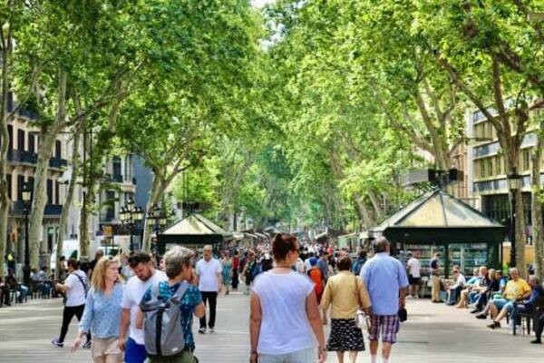 Phố đi bộ Las Ramblas