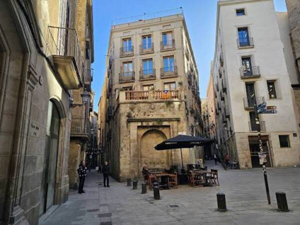 Phố cổ Gothic (Barri Gòtic) tại Barcelona