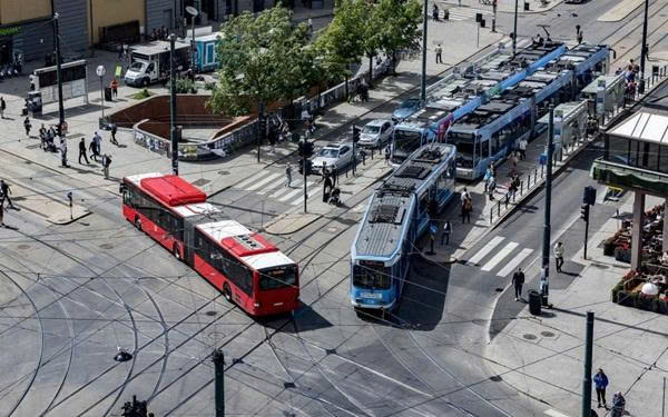 Tự lái xe là cách tuyệt vời để khám phá những cung đường đẹp nhất Na Uy