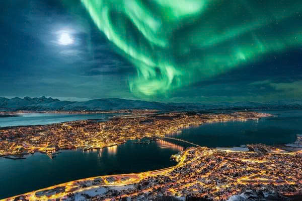 Tromsø là điểm đến lý tưởng để săn cực quang vào mùa đông