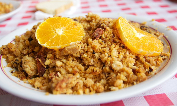 Món Migas nổi tiếng của Tây Ban Nha