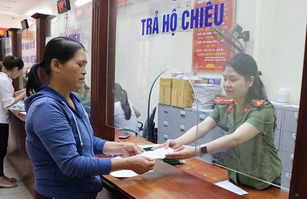 Lưu ý khi làm mẫu đơn xin cấp lại hộ chiếu bị mất